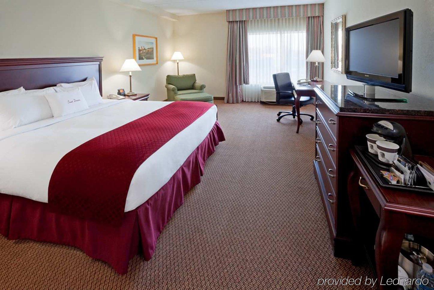 Doubletree By Hilton Boston-Milford Hotel Exterior photo