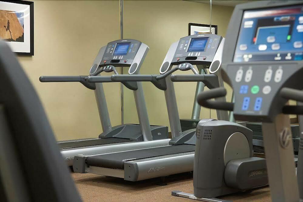 Doubletree By Hilton Boston-Milford Hotel Facilities photo